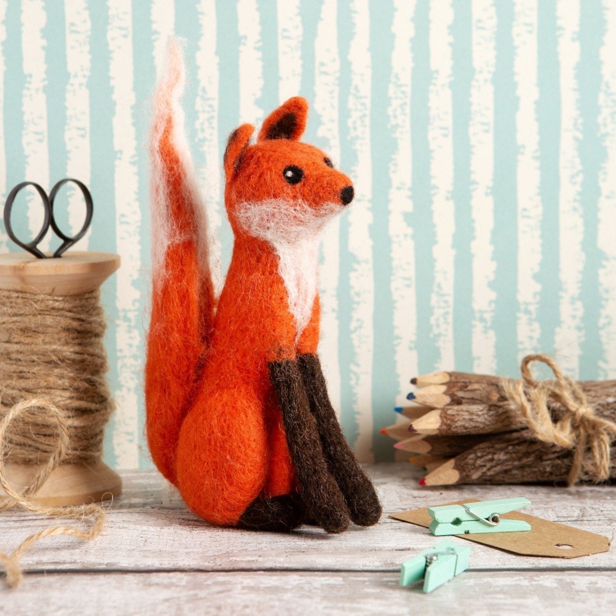 Fox Needle Felting Kit — Hawthorn Handmade — Petalby