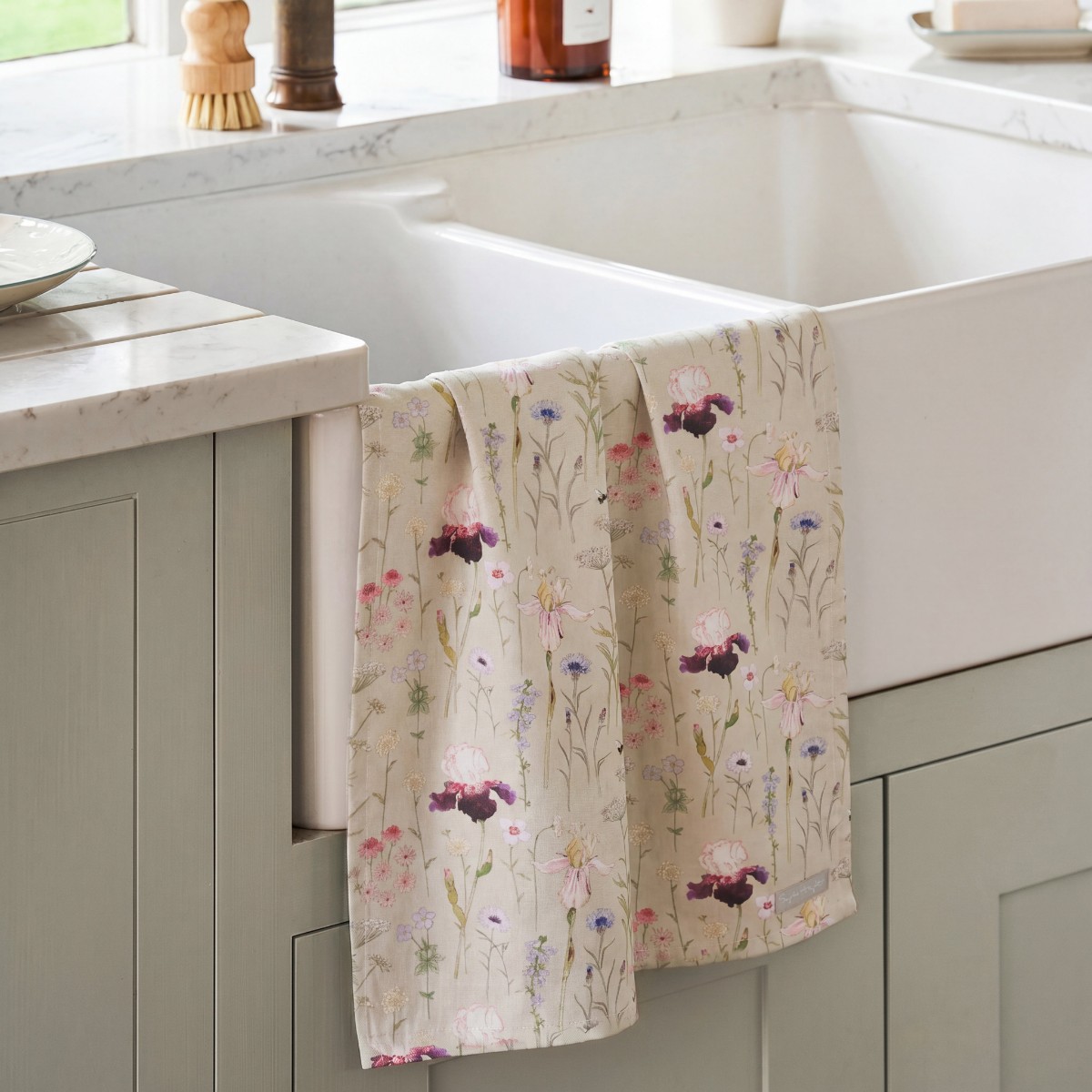 Garden Floral Tea Towel — Sophie Allport — Petalby