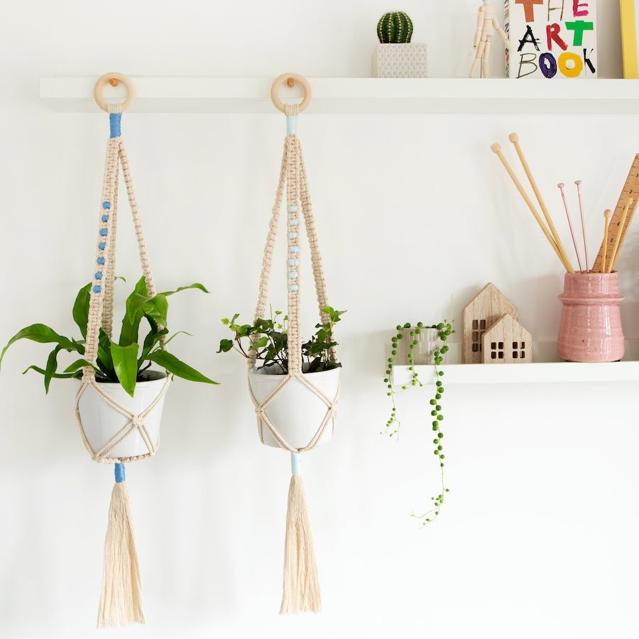 Two Sisters Plant Hanger Macramé Kit — Wool Couture — Petalby